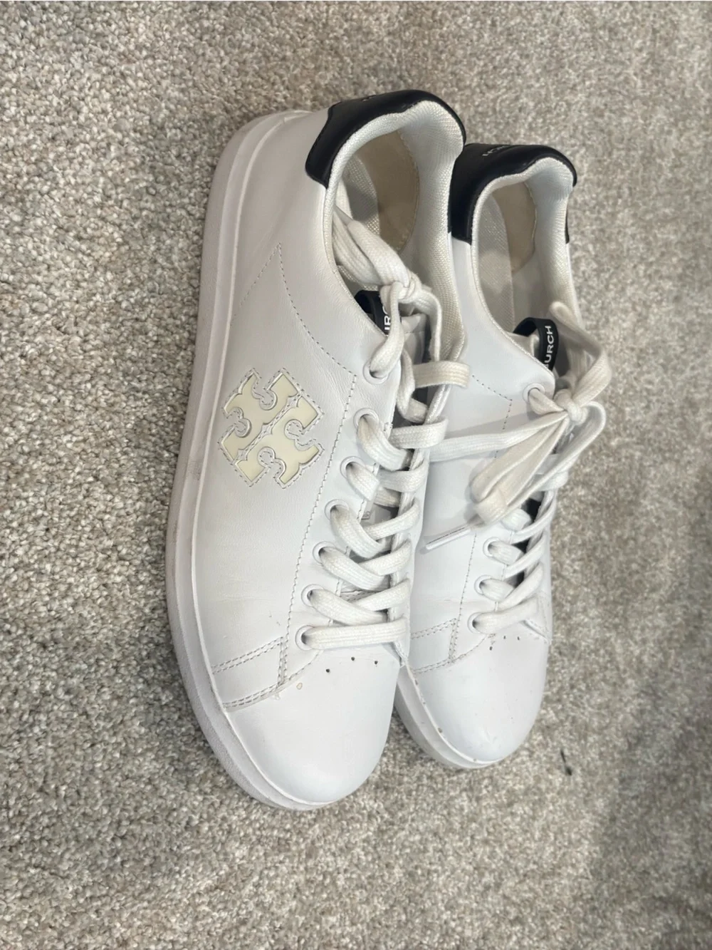 Tory Burch White Slip-On Sneakers with Navy Logo. Size 9.5